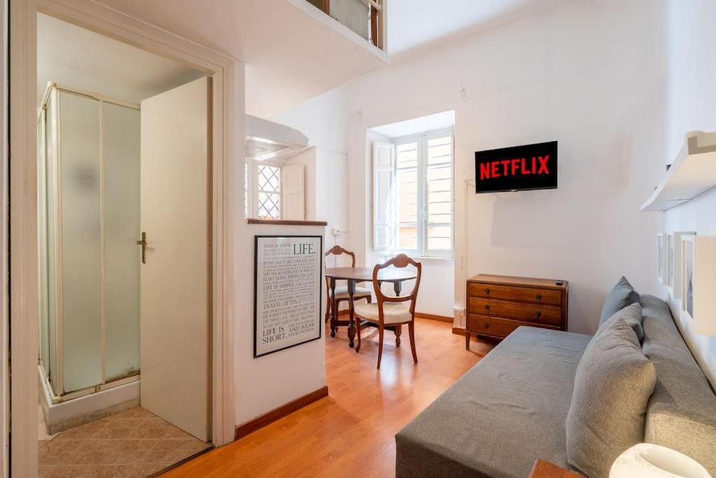 Tiny House Nel Cuore Di Roma Exteriör bild