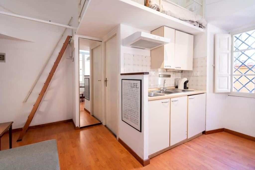 Tiny House Nel Cuore Di Roma Exteriör bild